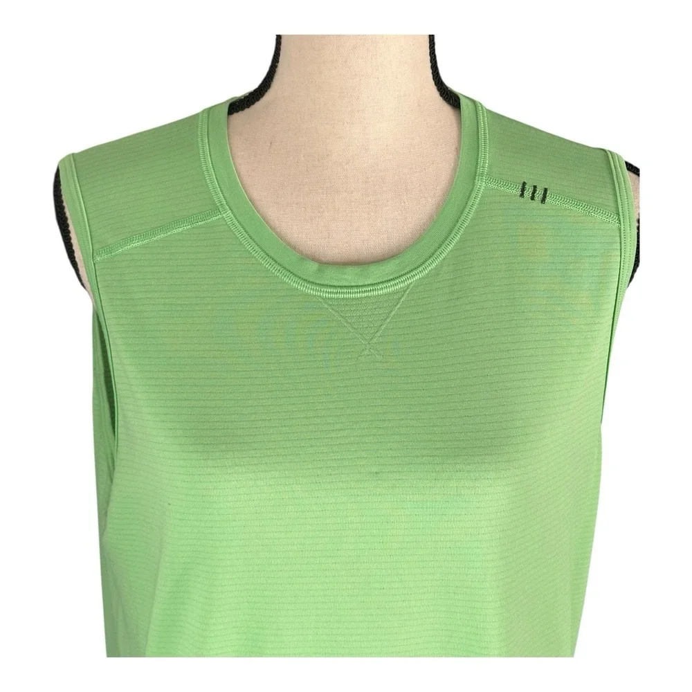 Lululemon Women's Tank Top Green Size M Stretch‎ Your Head